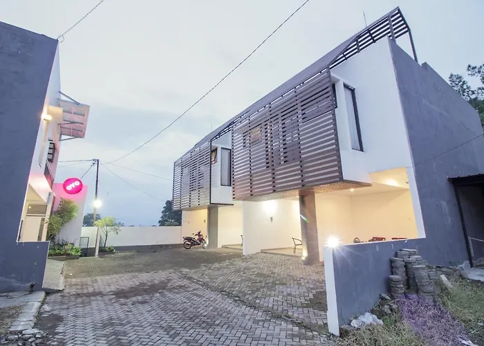 Oyo 396 Tibrae Residence SyariahVilla